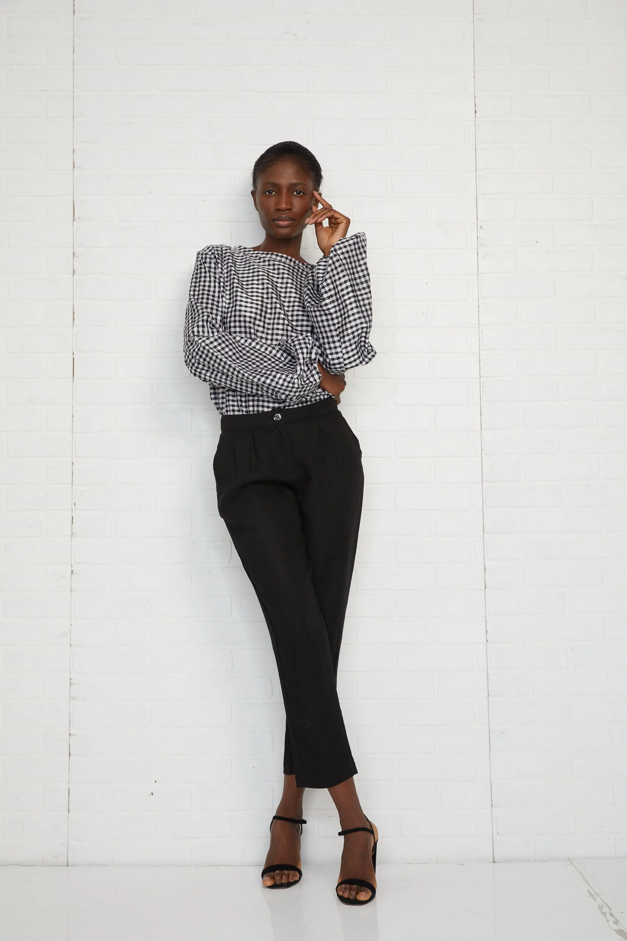 choko's black Linen pants