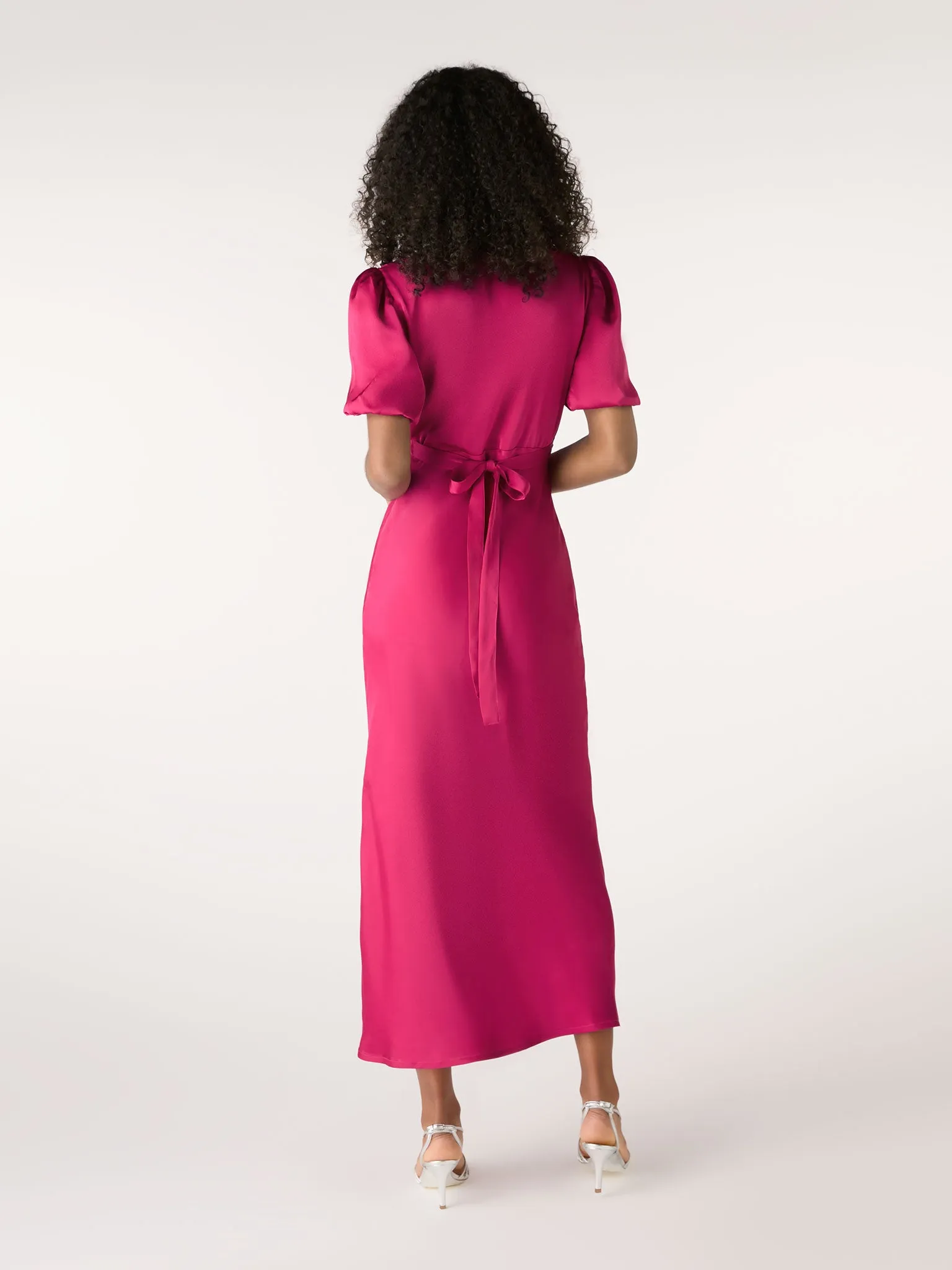 Rosie Ruched Puff Sleeve Dress in Magenta